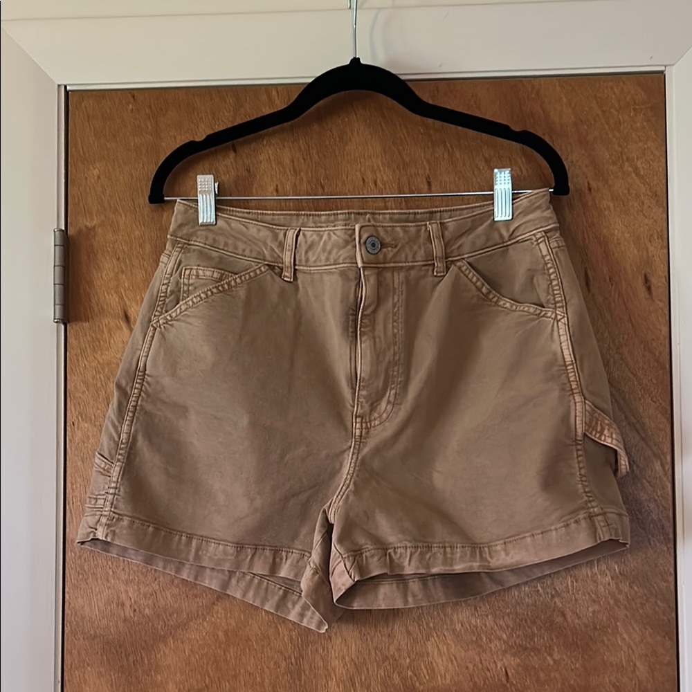 American Eagle 90s Boyfriend Short - Tan